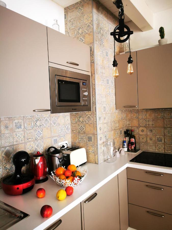 Charming Portuguese Style Apartment, For Rent "Vida A Portuguesa", "Gaivota" Alojamento Local Portimão Kültér fotó